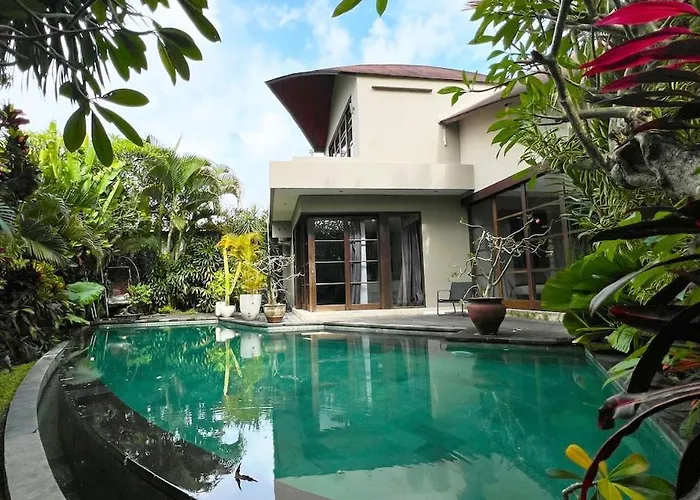 Stylish 4 Bedrooms In Umalas Canggu (Bali)