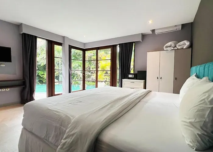 Stylish 4 Bedrooms In Umalas Villa *