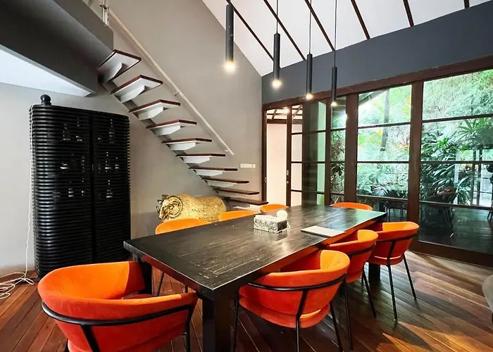 Stylish 4 Bedrooms In Umalas ヴィラ *