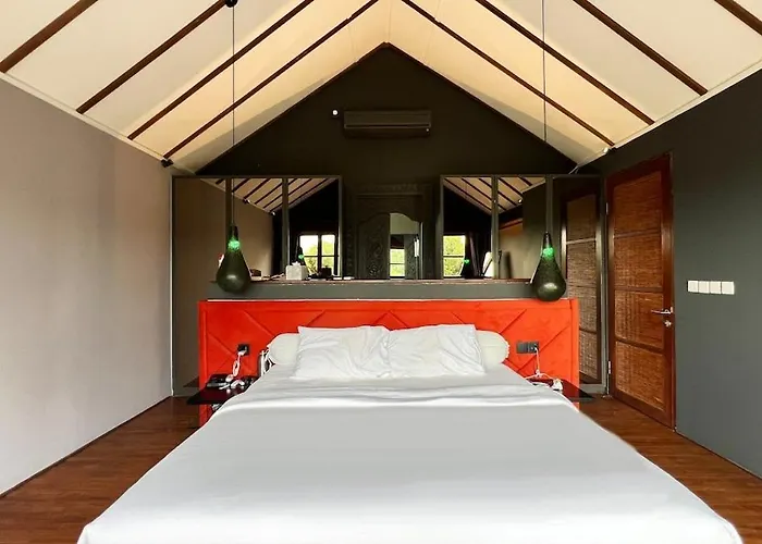 Stylish 4 Bedrooms In Umalas チャングー